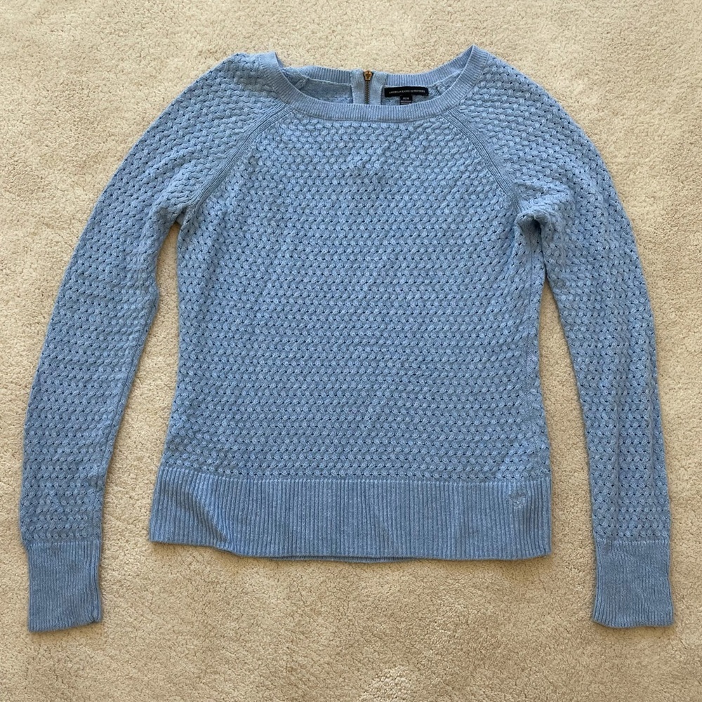 American Eagle blue long sleeve sweater, medium